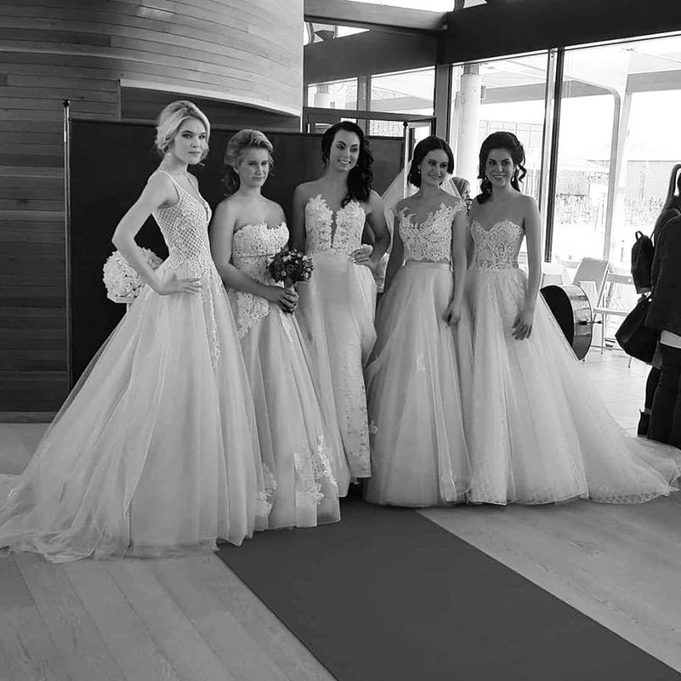 53844248_319440998775700_2944282184002830336_n