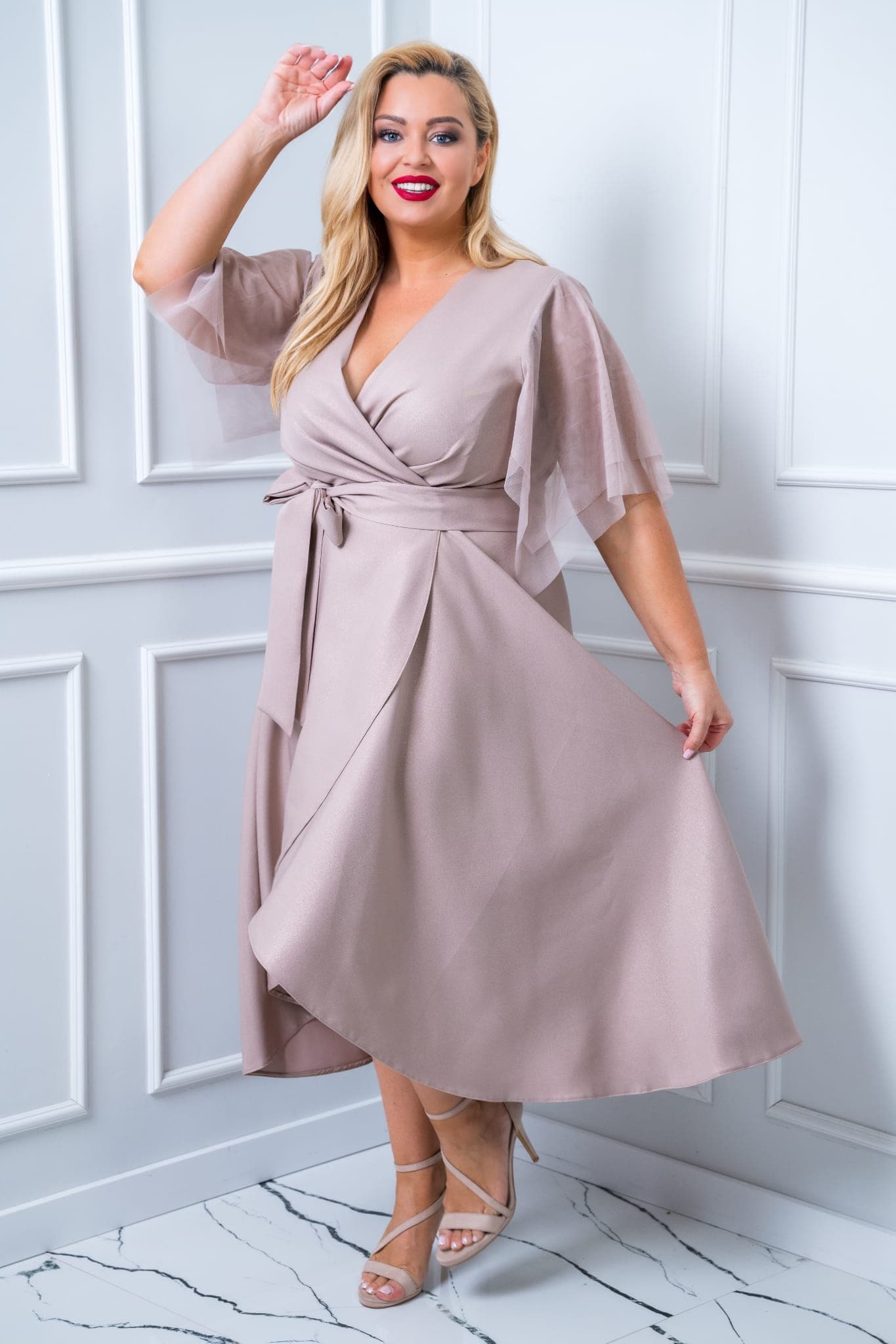 SPOLEČENSKÉ ŠATY Velikost 42-48