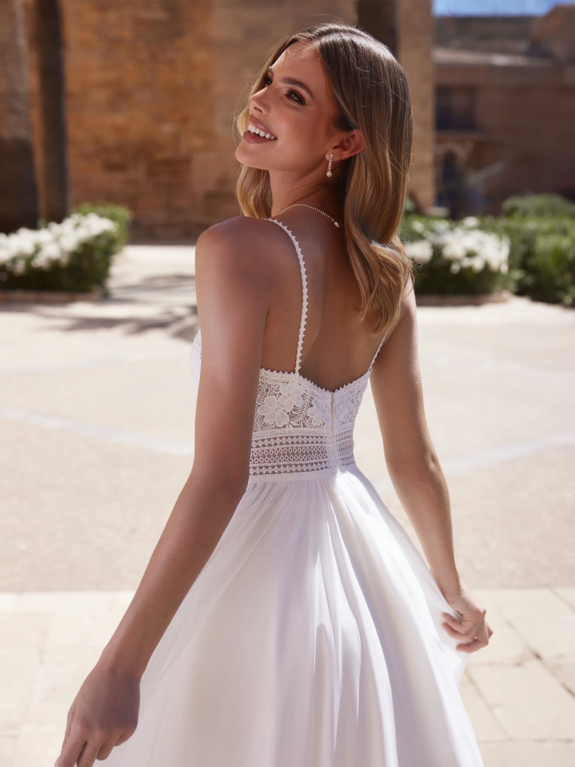 bianco-evento-bridal-dress-aria-_4_-scaled