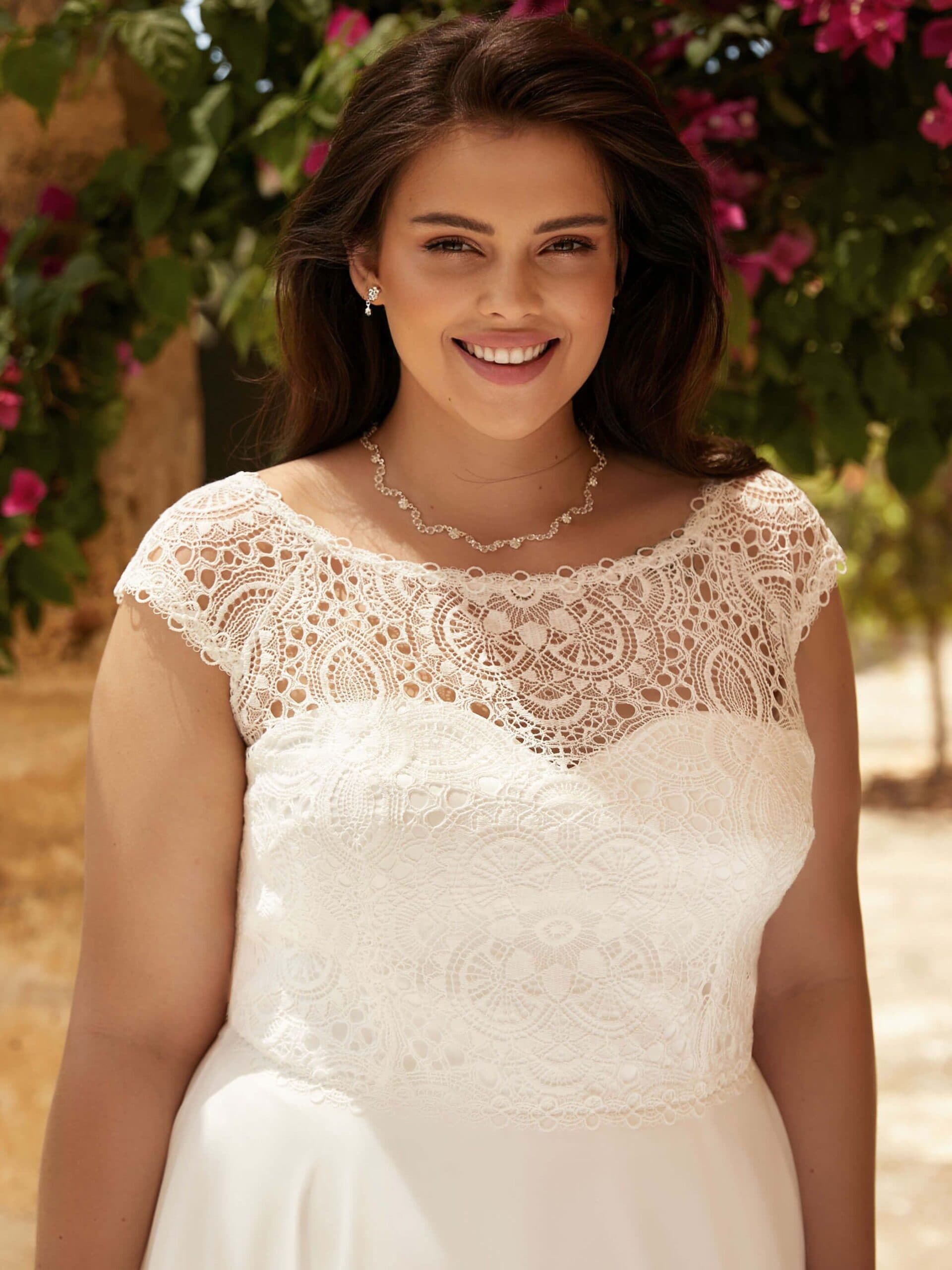 bianco-evento-bridal-dress-claudia-plus-_3_-scaled