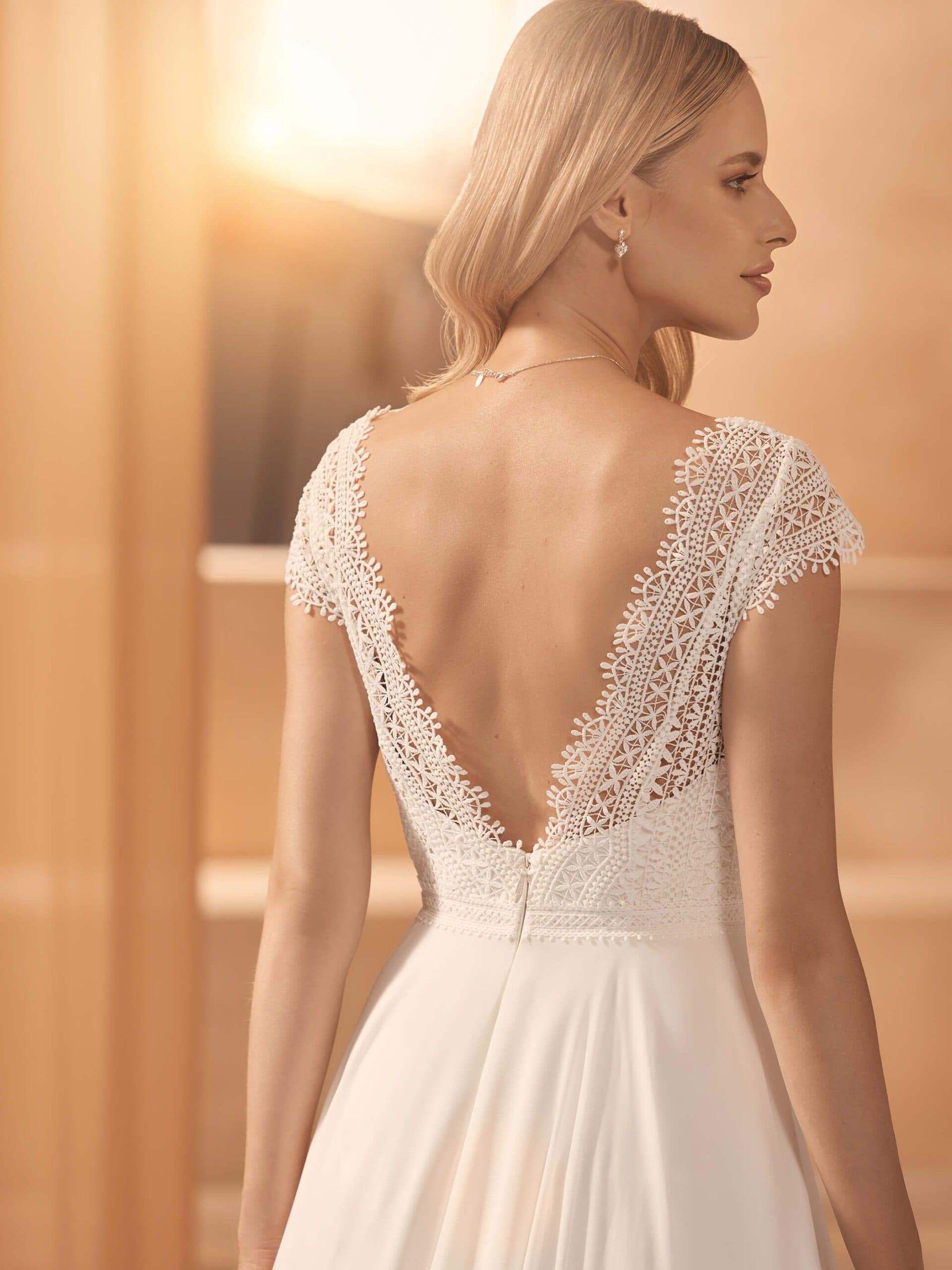 bianco-evento-bridal-dress-ksena-_4_-scaled