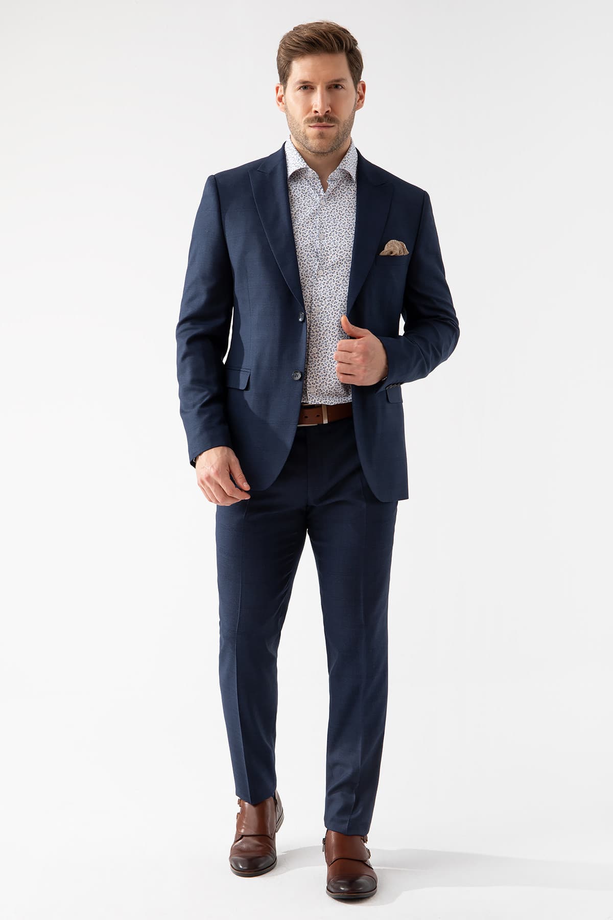 granatowy-garnitur-meski-villaro-krata-gar509