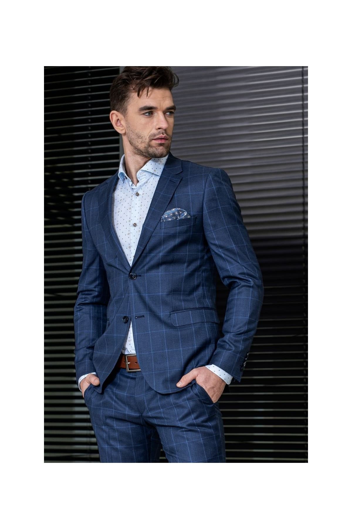 granatowy-garnitur-meski-w-krate-villaro-gar310